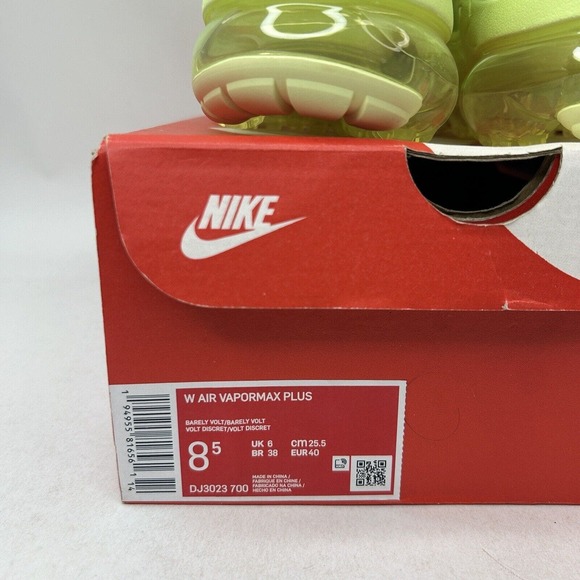 Nike Shoes Air VaporMax Plus WMNS “Barely Volt” 2024 - Picture 5 of 7